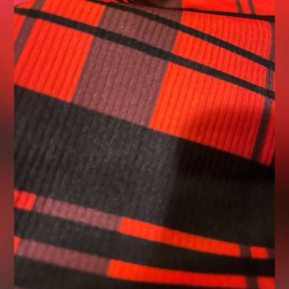 Gorgeous Rib Knit Plaid Design Crop Short Sleeve Shirt & Shorts Outfit ❌1 Left ❌ - Picture 9 of 9